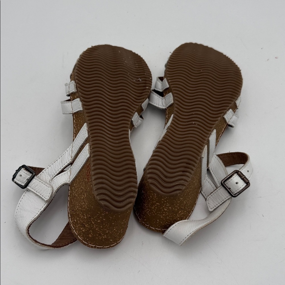 Bionica Women's White Strappy Sandals wedge 9M casual vacation Leather beach Y2K - Picture 7 of 9
